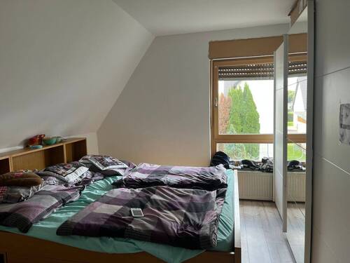 Schlafzimmer - 6 Zimmer Einfamilienhaus zum Kaufen in Steinbach am Wald