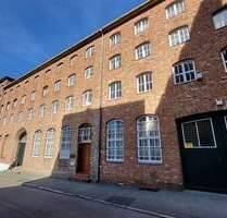 SOFORT BEZUGSFREI: Beheizbare Lagerräume mit Büro (ca. 407 m²) auf 2 Ebenen in der Lübecker Altstadt - Lübeck / Innenstadt