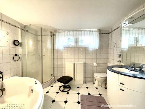 Badezimmer im Souterrain - 