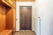 Eingangsbereich mit Garderobe - 