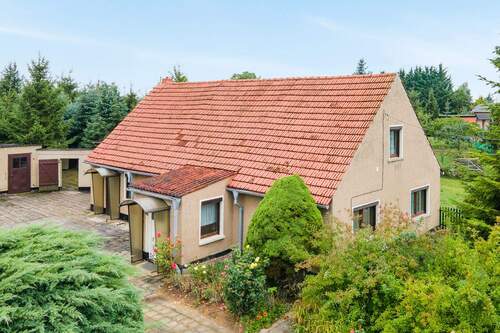Einfamilienhaus mit Ausbaupotenzial - 4 Zimmer Einfamilienhaus zum Kaufen in Angermünde