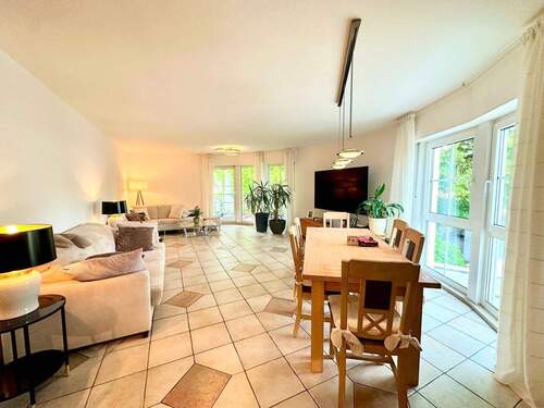 Wohn & Essbereich - 4 Zimmer Etagenwohnung zum Kaufen in Hilden