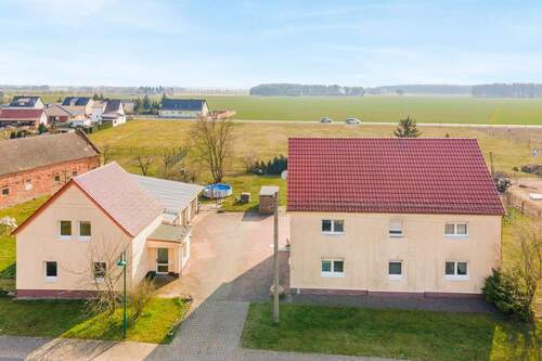 Viele Nutzungsmöglichkeiten - 1 Zimmer Mehrfamilienhaus, Wohnhaus zum Kaufen in Jessen (Elster)