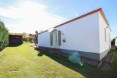 Ferienbungalow und Garage - Einfamilienhaus in Mönchgut zum Kaufen
