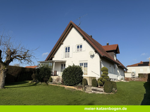 MK.png - Gepflegtes Zweifamilienhaus mit drei Garagen in Eitensheim