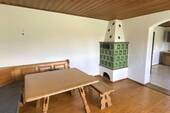 Esszimmer mit Kachelofen - 
