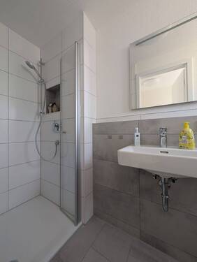 Bad - 6 Zimmer Doppelhaushälfte in Gärtringen