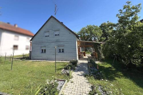 Außen - Straßenansicht - 5 Zimmer Einfamilienhaus in Gangkofen