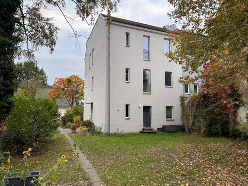 IMG_7243 - 9 Zimmer Mehrfamilienhaus, Wohnhaus zum Kaufen in Berlin