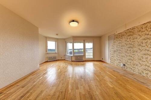 Wohnzimmer - 3 Zimmer Etagenwohnung in Böblingen