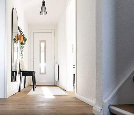 Eingang / Flur - 4 Zimmer Reihenmittelhaus in Bremerhaven