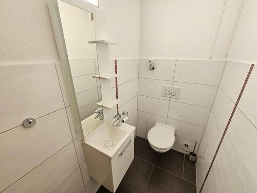 separates WC - 