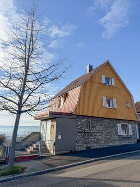 Ansicht Strasse - Charmantes Denkmalhaus mit Garten und traumhafter Aussicht über Pforzheim