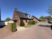 Außenansicht - Ihr neues Zuhause! Doppelhaushälfte in Dinslaken-Bruch sucht neue Eigentümer