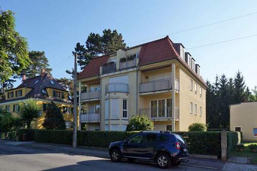 Hausansicht - Gemütliche Dachgeschosswohnung in Großzschachwitz