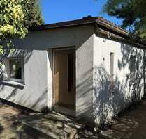 ***RESERVIERT*** Zum Start in die Gartensaison 2026: Idylischer Eigentumsgarten mit sanierungsbedürftigem Wochenendhaus in Erfurt-Rhoda