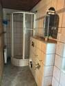 Badezimmer mit Dusche - 