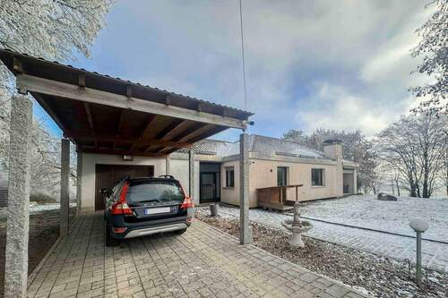 Eingangsbereich - 6 Zimmer Bungalow zum Kaufen in Denkendorf