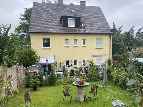 Gartenansicht - 9 Zimmer Mehrfamilienhaus, Wohnhaus in Schwabach-Wolkersdorf