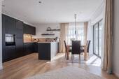 Wohn/-Esszimmer - 