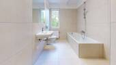 Badezimmer zum Hof - 