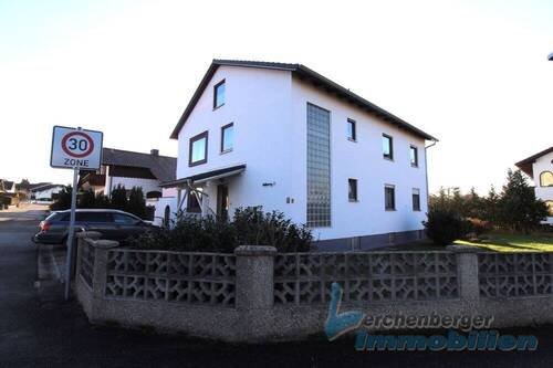 Hausansicht.jpg - Mehrfamilienhaus, Wohnhaus mit 180,00 m&sup2; in Mamming zum Kaufen