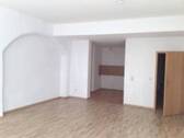Wohnbereich, offene Küche - 2 Zimmer Etagenwohnung in Torgau