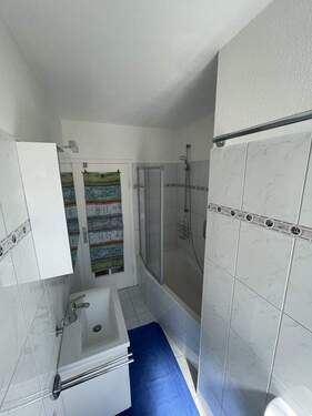 OG Duschbad mit Fenster - 