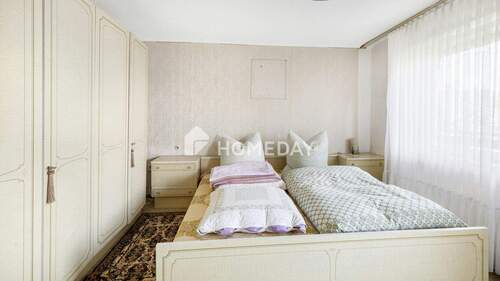 1. OG Elternschlafzimmer 2 - 