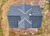 Dach mit PV Modulen - 