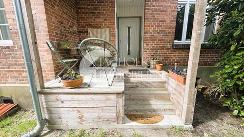 Kleine Terrasse Eingang Einliegerwohnung - 