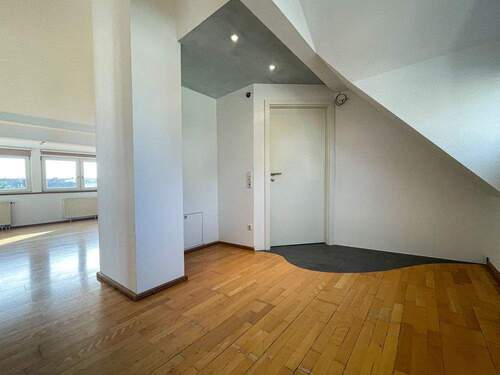 Eingang - Etagenwohnung mit 84,00 m² in Kehl zur Miete