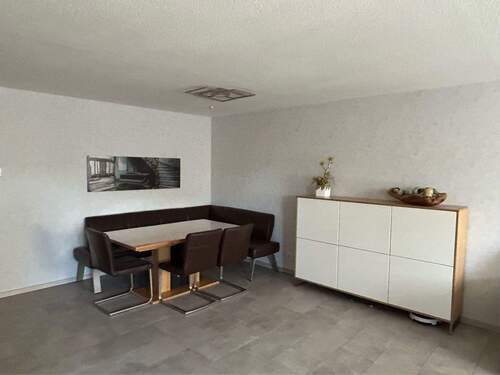 Essbereich im Wohnzimmer - Reihenmittelhaus mit 166,00 m² in Heroldsberg zum Kaufen