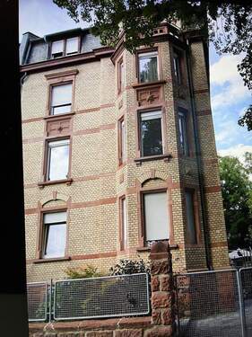 Straßenseite - 8 Zimmer Mehrfamilienhaus, Wohnhaus zum Kaufen in Mainz