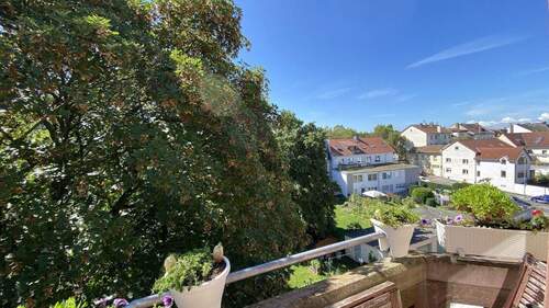 Aussicht 3.OG - 8 Zimmer Mehrfamilienhaus, Wohnhaus in Mainz