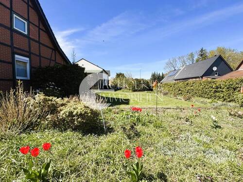 Garten zur Fachwerkgiebelseite - 