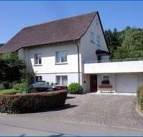 Attraktives Familienhaus mit großem Grundstück u. Garage, in schöner und ruhiger Lage! - Gailingen am Hochrhein