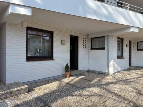 12964 LooseImmo Eingang - 2 Zimmer Etagenwohnung zum Kaufen in Timmendorfer Strand / Niendorf