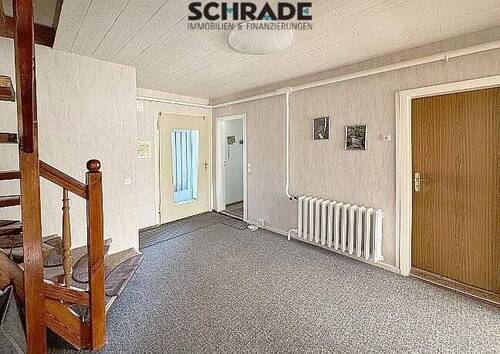...und geräumiger Diele für den Empfang - 
