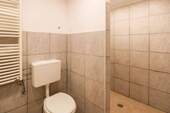 04. Duschbadezimmer 1_1 - 