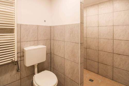 04. Duschbadezimmer 1_1 - 