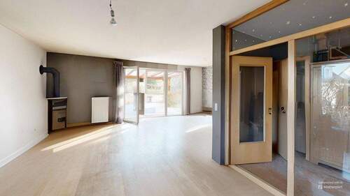 Wohnzimmer - 5 Zimmer Reihenendhaus zum Kaufen in Großhansdorf