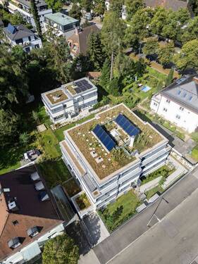 extensive Dachbegrünung - 2 Zimmer Mehrfamilienhaus, Wohnhaus zum Kaufen in München