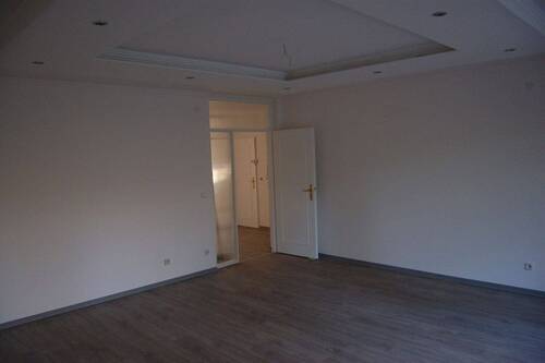 Wohnzimmer - 3 Zimmer Etagenwohnung in Düsseldorf