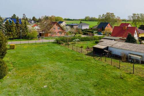 Grundstück Vogelperspektive - 4 Zimmer Doppelhaushälfte in Ahrensfelde