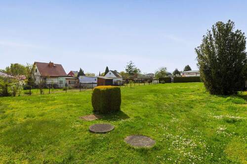 Grundstück - Doppelhaushälfte mit 94,00 m&sup2; in Ahrensfelde zum Kaufen