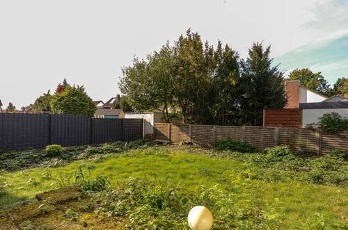 Garten - Einfamilienhaus mit 200,00 m&sup2; in Leverkusen zum Kaufen