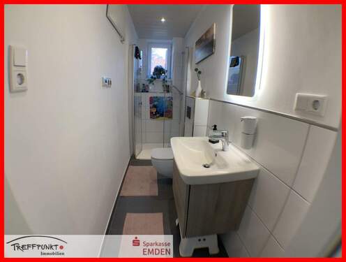 Tageslichtduschbad im Erdgeschoss - 