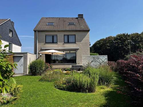 Garten - Freistehendes, großes EFH mit schönem Ausblick, Garage, Erbpachtgrundstück