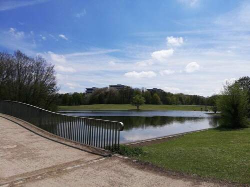 Haus Parkseite 2 - 4 Zimmer Etagenwohnung in München